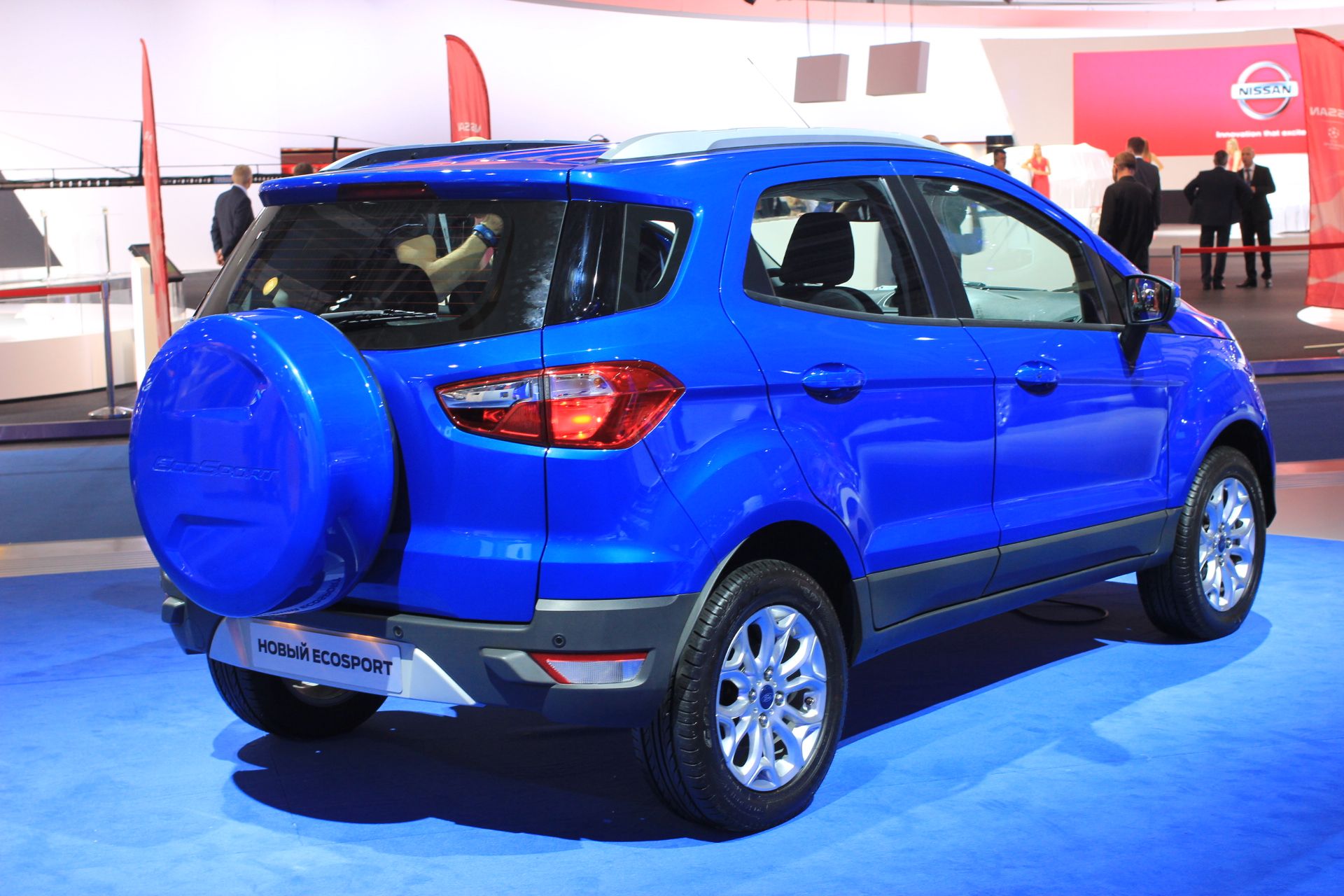 Ford EcoSport вид сзади