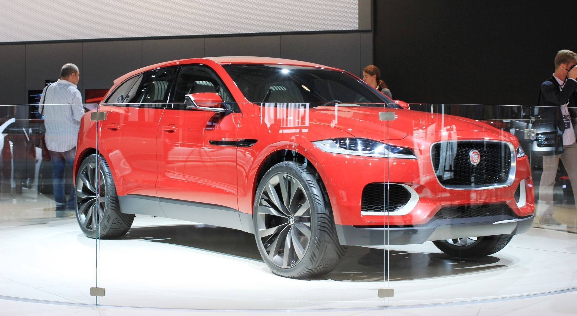  Jaguar C-X17 2014 года - общий вид