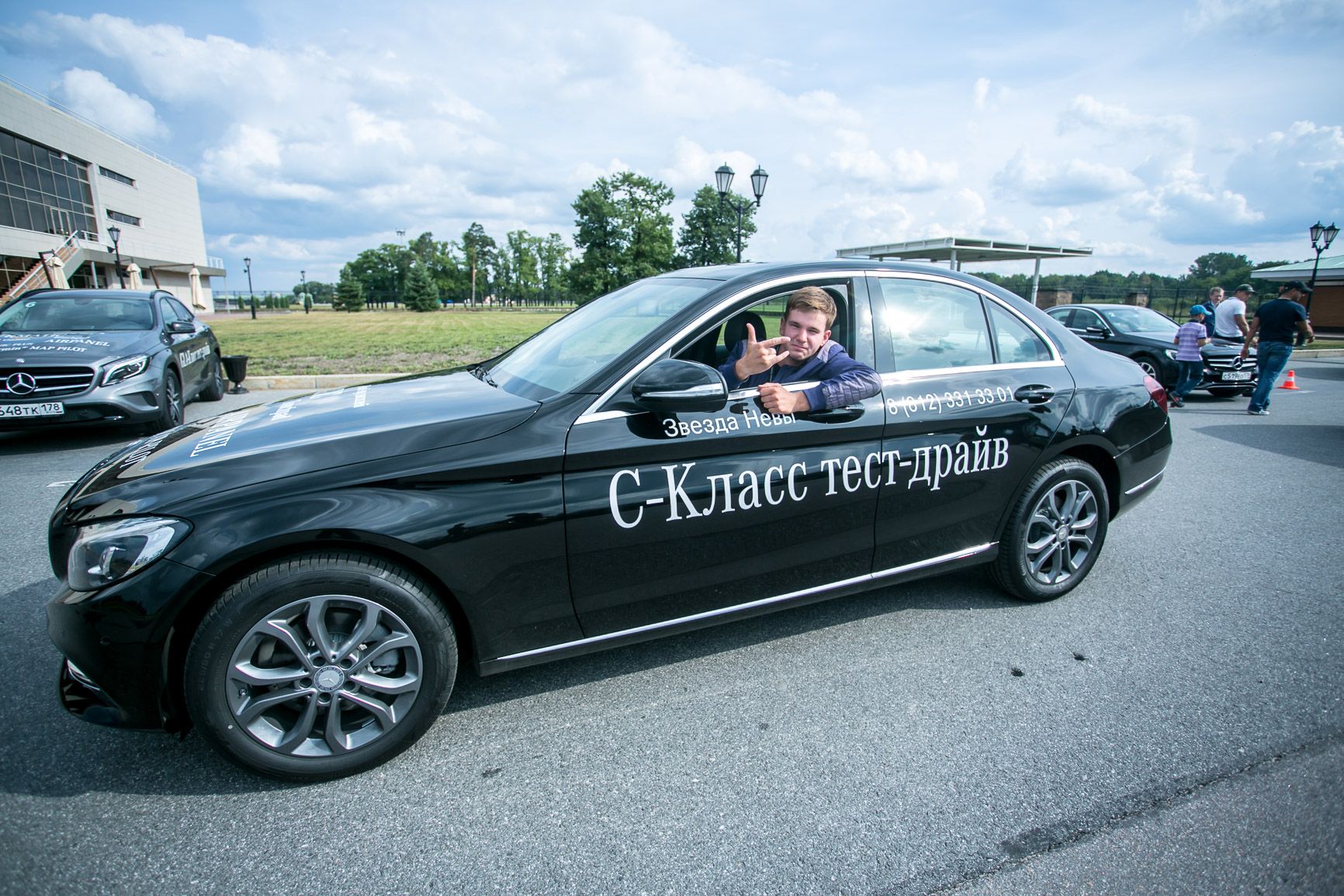 Тест-драйв Mercedes-Benz нового поколения GLA и C-Класса