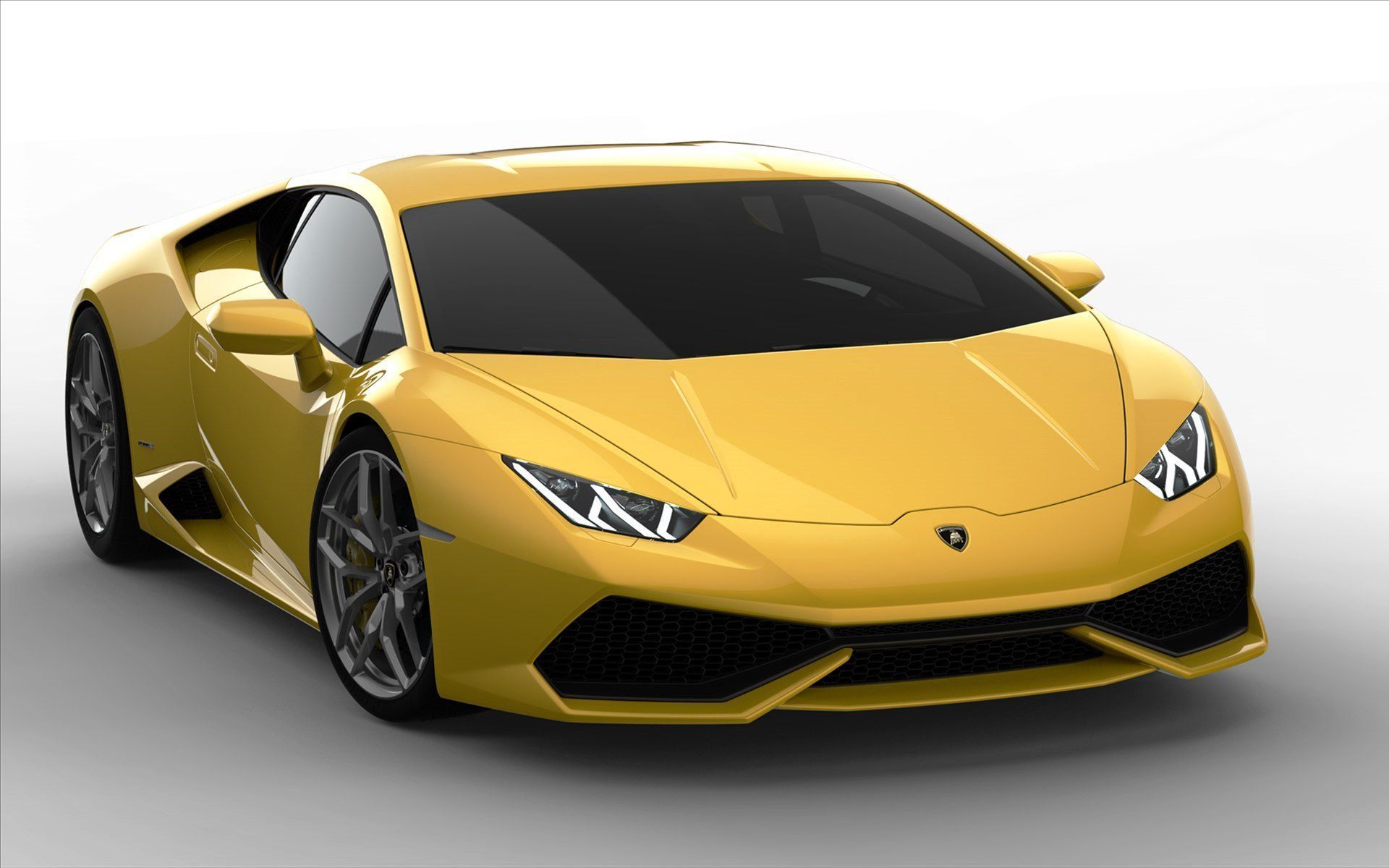 В Москву привезли новый Lamborghini Huracan