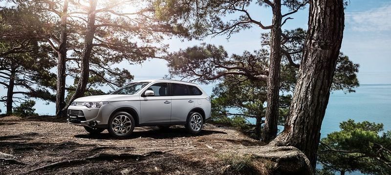 Mitsubishi_Outlander_S-AWC