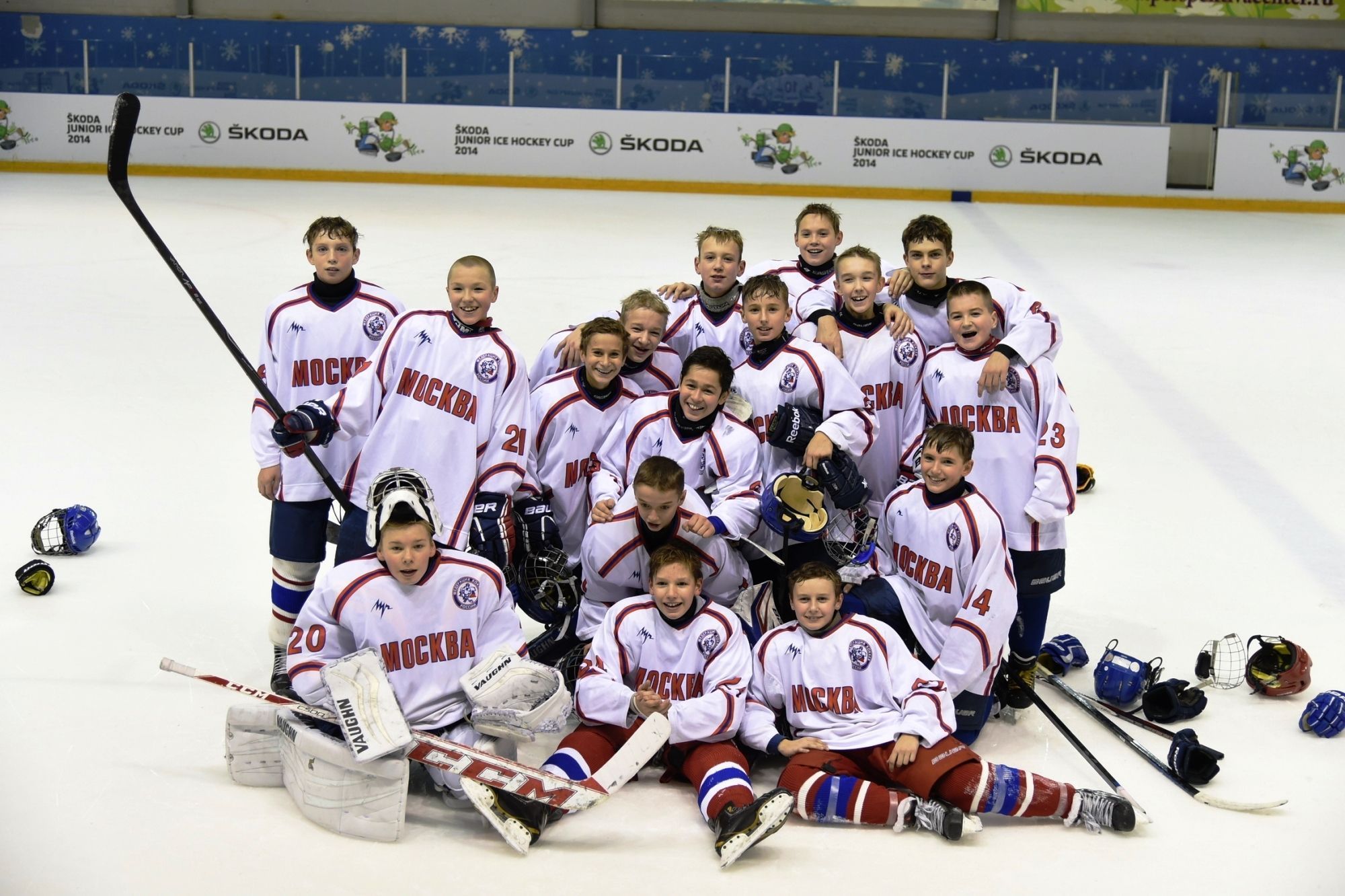 «Автомир Богемия» поздравляет финалистов SKODA Junior Ice Hockey Cup 2014