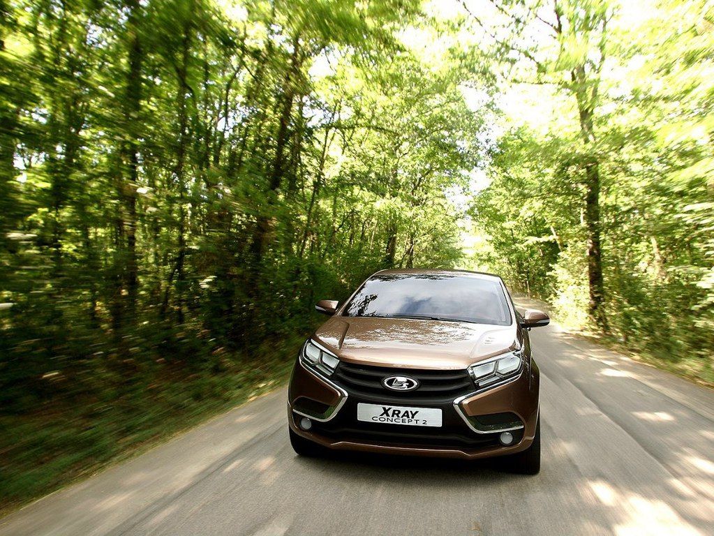 Новый кроссовер от «АвтоВАЗа» Lada X-Ray выйдет в первой половине 2015 года