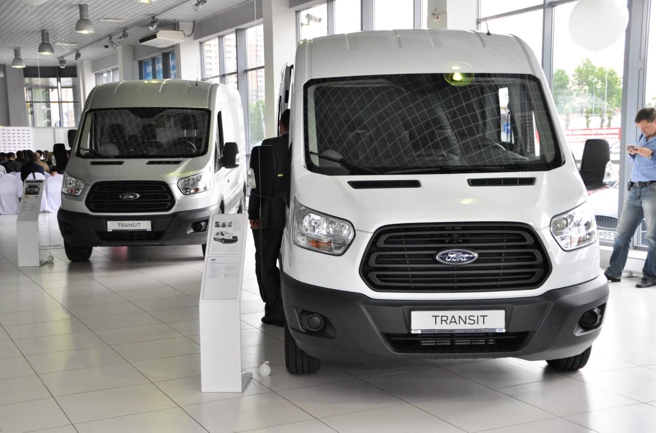 Выставка коммерческих автомобилей Ford Transit