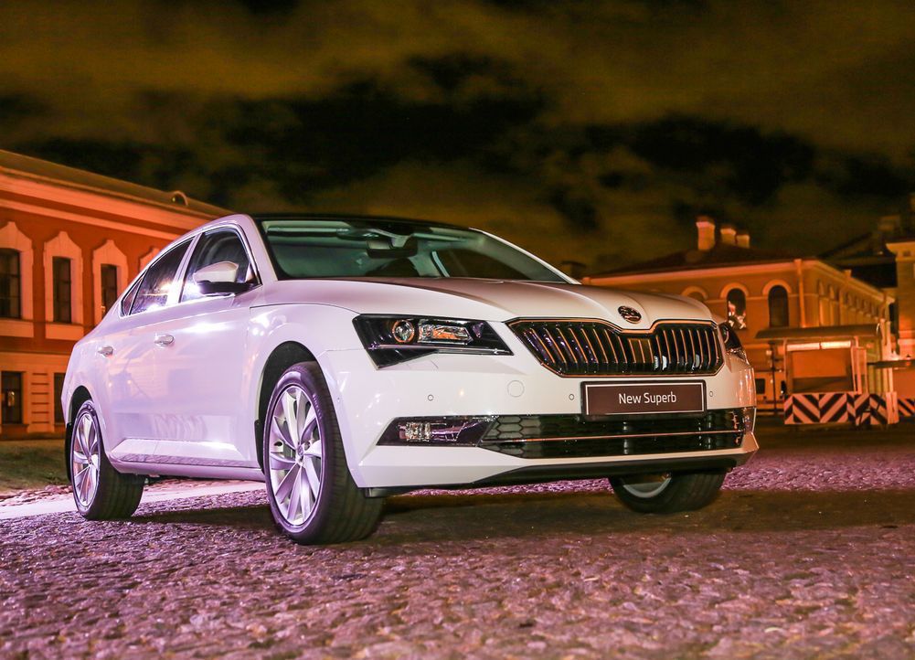 Петропавловская Крепость Новый Skoda Superb октябрь 2015