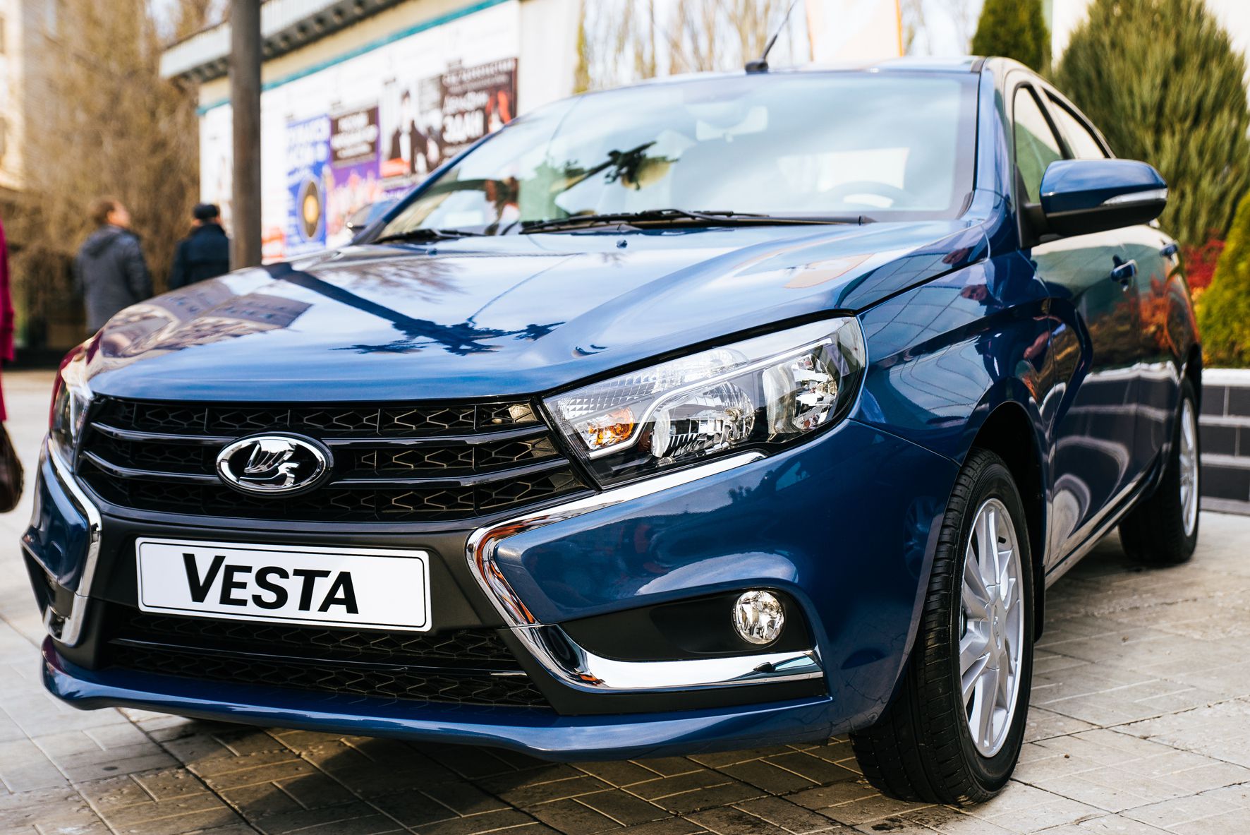 Старт продаж LADA Vesta в ТД СПАРЗ