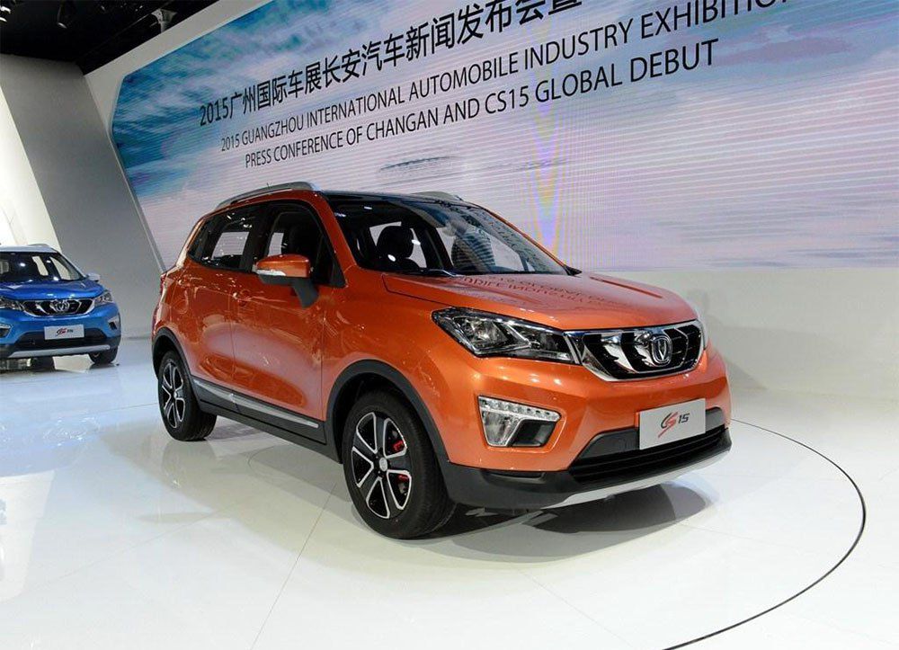 Продажи кроссовера Changan CS15 стартуют в марте