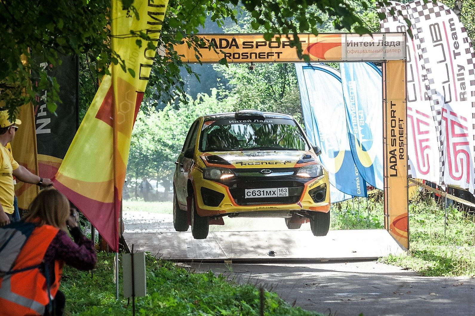 В минувшие выходные LADA одержала победу на ралли «Санкт-Петербург»!