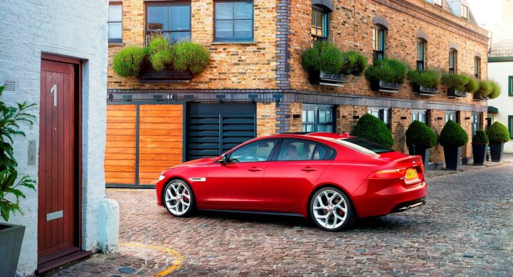 Новый Jaguar XE