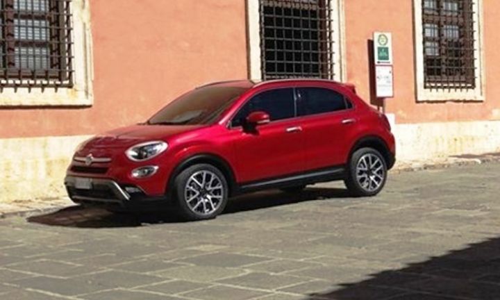 Шпионы "засекли" новый Fiat 500X на улице
