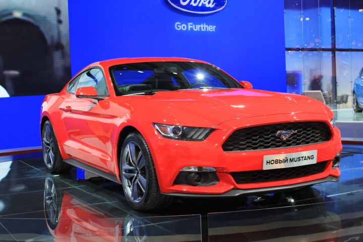 Ford Mustang общий вид