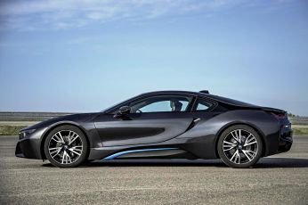 Заказы на BMW i8 приняли на полтора года вперед